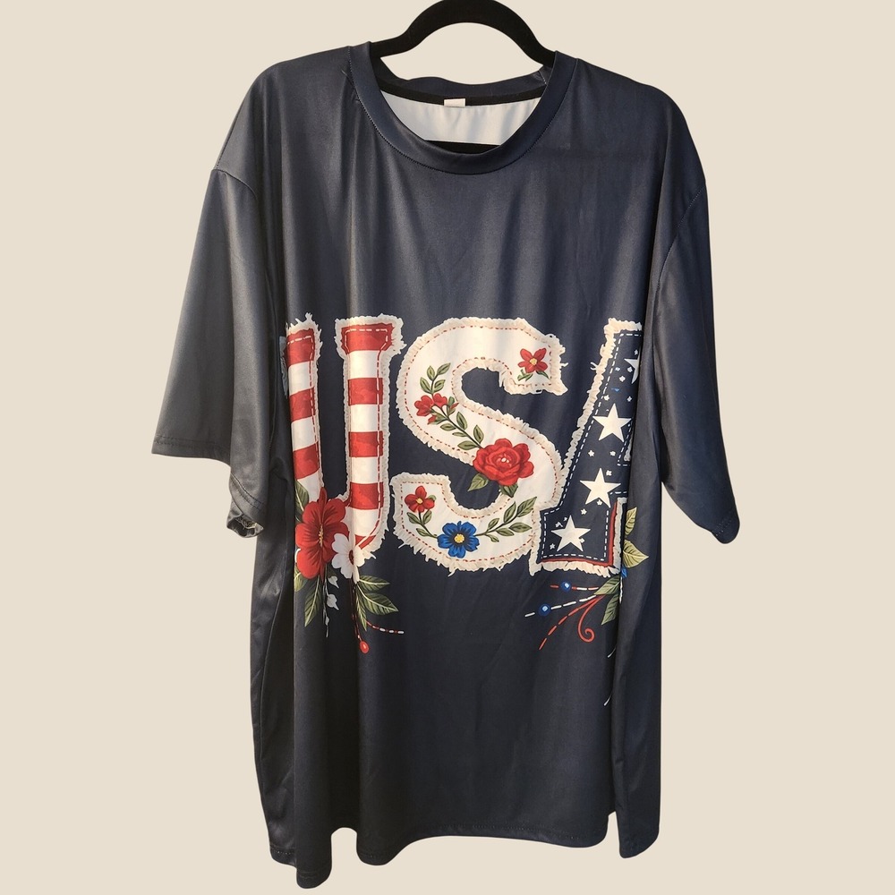 USA Patriotic Floral Graphic Womens Tee Navy Crewneck Veterans Day Americana
